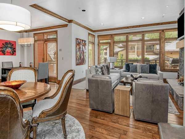 Vail 5 Bedroom Luxury Ski Vacation Condo - Sleeps 10 Guests